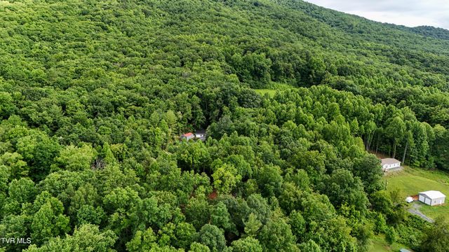 180 Bill Nave Loop, Elizabethton, TN 37643