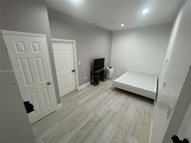 12991 NW 9th Ln B, Miami, FL 33182