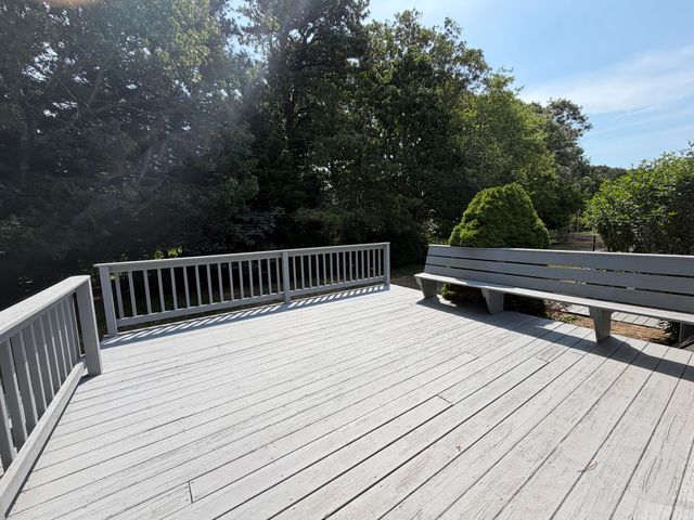 96 Pawkannawkut Drive, South Yarmouth, MA 02664