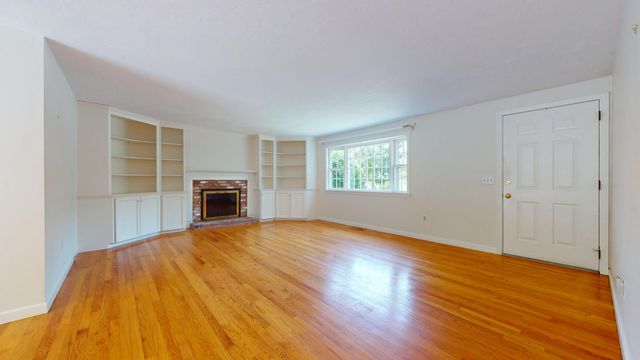 96 Pawkannawkut Drive, South Yarmouth, MA 02664