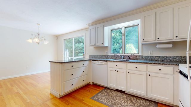 96 Pawkannawkut Drive, South Yarmouth, MA 02664