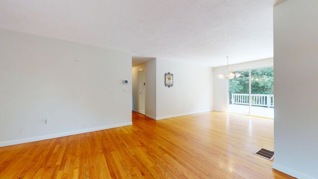 96 Pawkannawkut Drive, South Yarmouth, MA 02664