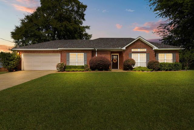 1405 Walter St., Longview, TX 75605