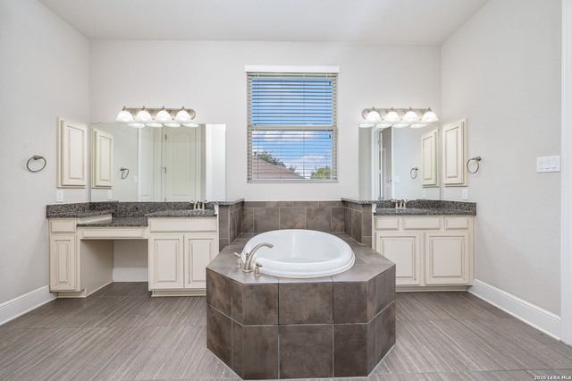 28930 Bearcat, Boerne, TX 78006