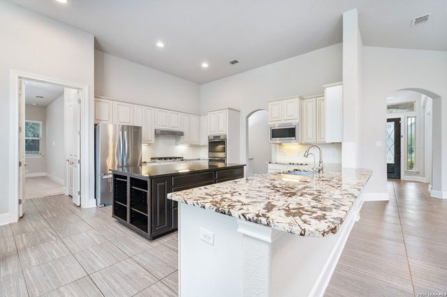 28930 Bearcat, Boerne, TX 78006
