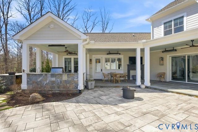 9311 Larus Ct, Richmond, VA 23235