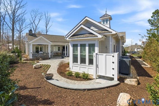 9311 Larus Ct, Richmond, VA 23235