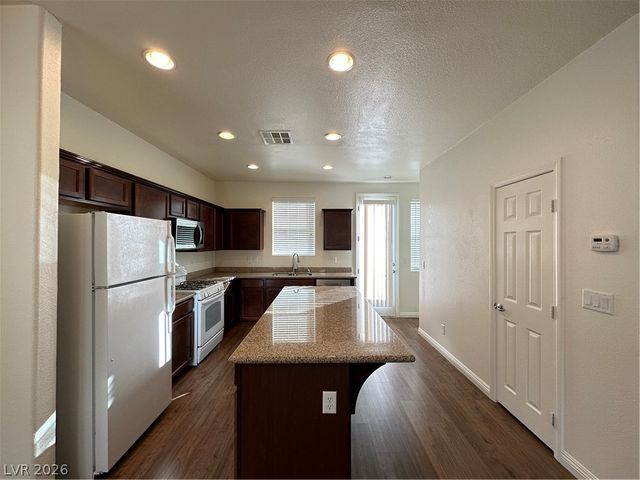 4475 DAYS CREEK Avenue, Las Vegas, NV 89141