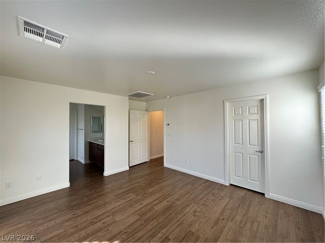 4475 DAYS CREEK Avenue, Las Vegas, NV 89141