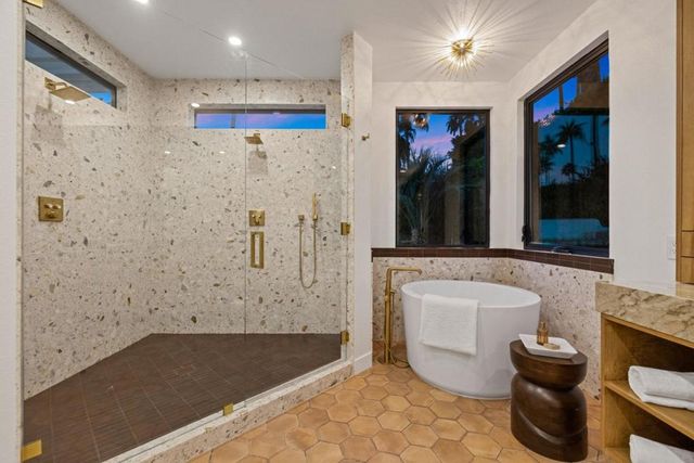 968 N Rose Avenue, Palm Springs, CA 92262