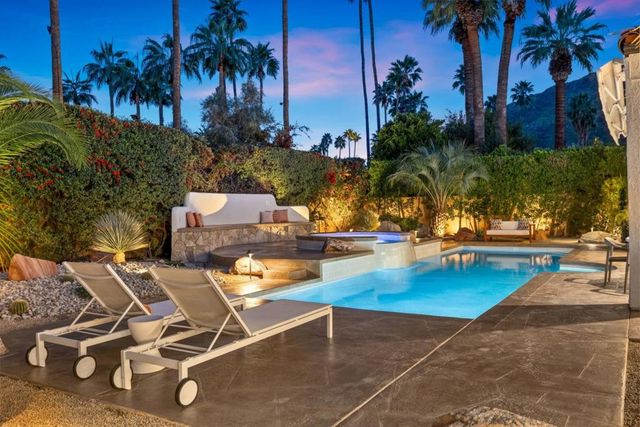 968 N Rose Avenue, Palm Springs, CA 92262