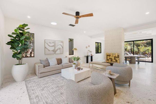 968 N Rose Avenue, Palm Springs, CA 92262