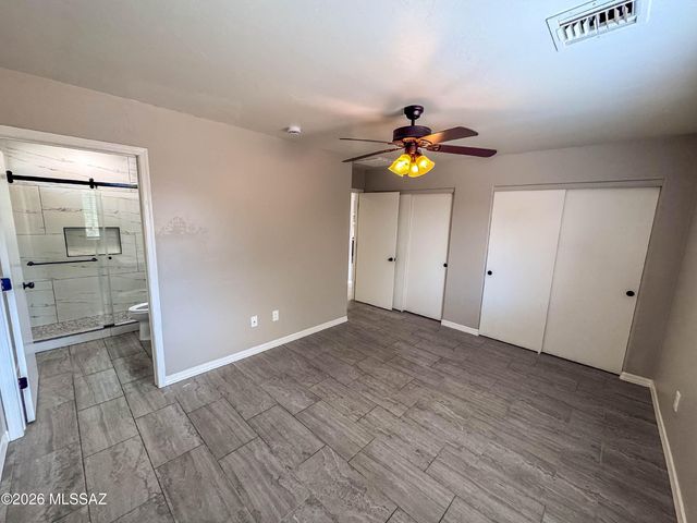 6938 S Creek Run Avenue, Tucson, AZ 85756