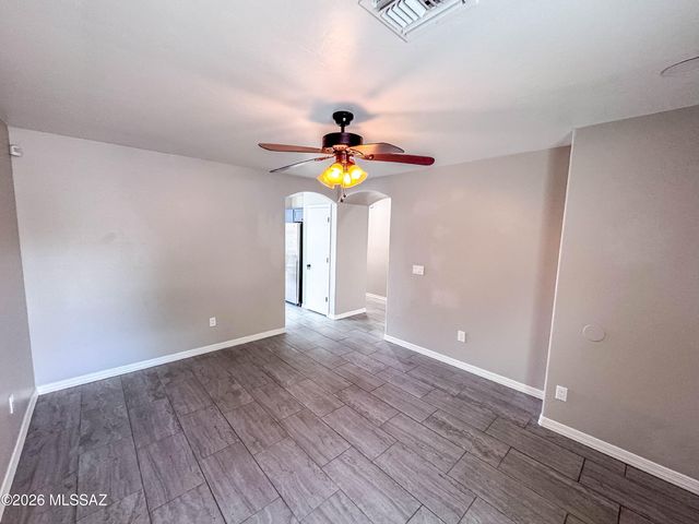 6938 S Creek Run Avenue, Tucson, AZ 85756