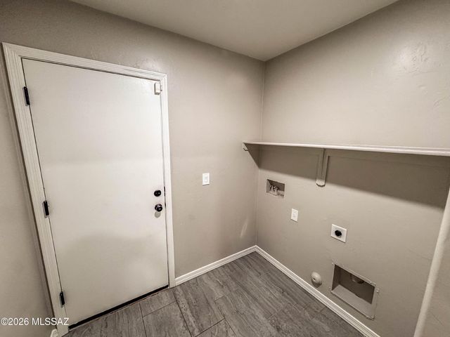 6938 S Creek Run Avenue, Tucson, AZ 85756