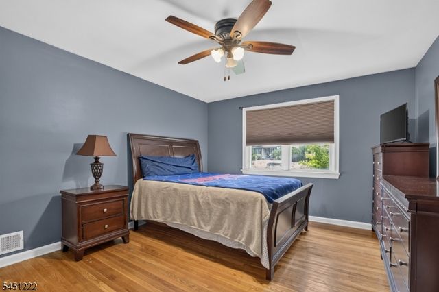 870 Crescent Dr, Rahway City, NJ 07065