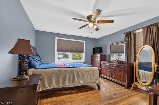 870 Crescent Dr, Rahway City, NJ 07065