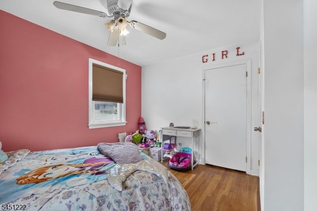 870 Crescent Dr, Rahway City, NJ 07065