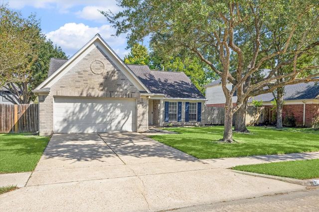 3909 Greenwood Drive, Pearland, TX 77584