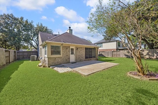 3909 Greenwood Drive, Pearland, TX 77584