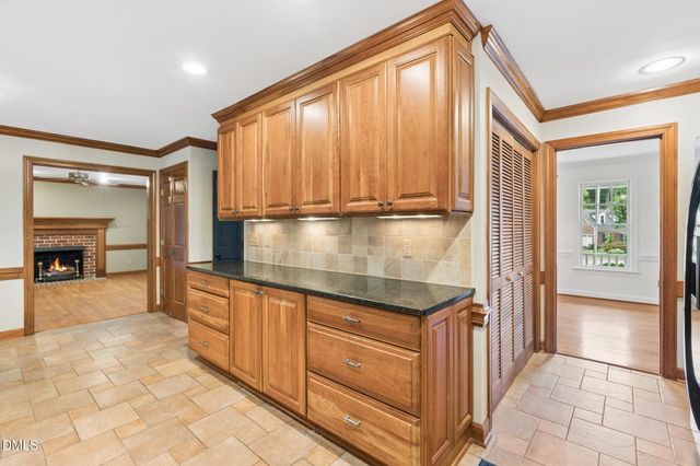100 Lively Court W, Cary, NC 27511