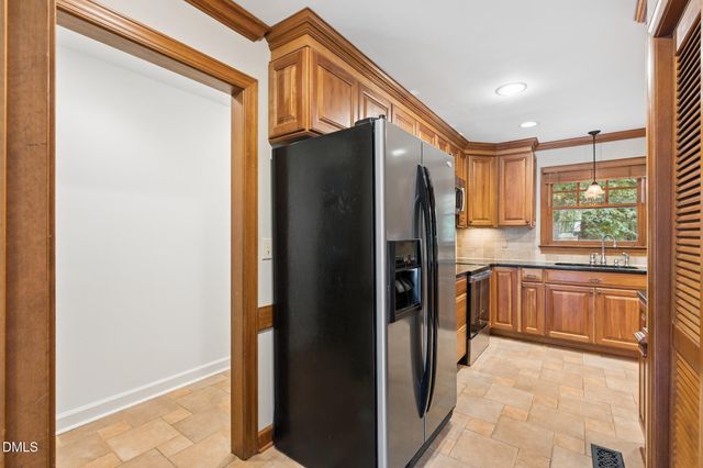 100 Lively Court W, Cary, NC 27511
