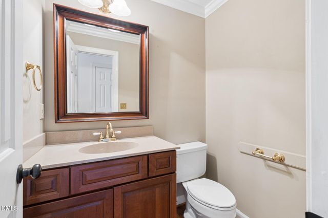 100 Lively Court W, Cary, NC 27511