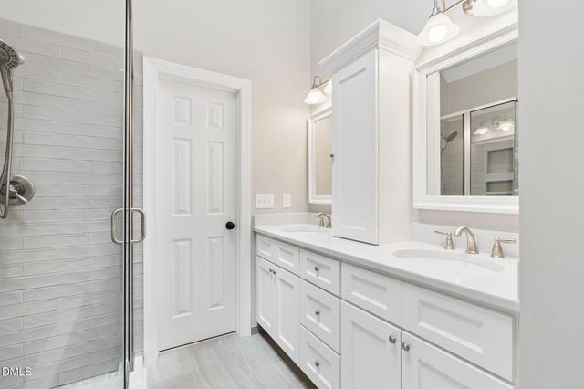 100 Lively Court W, Cary, NC 27511