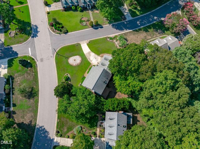100 Lively Court W, Cary, NC 27511