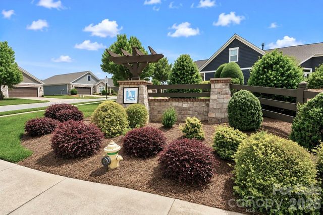 122 Wellspring Way, Mooresville, NC 28117
