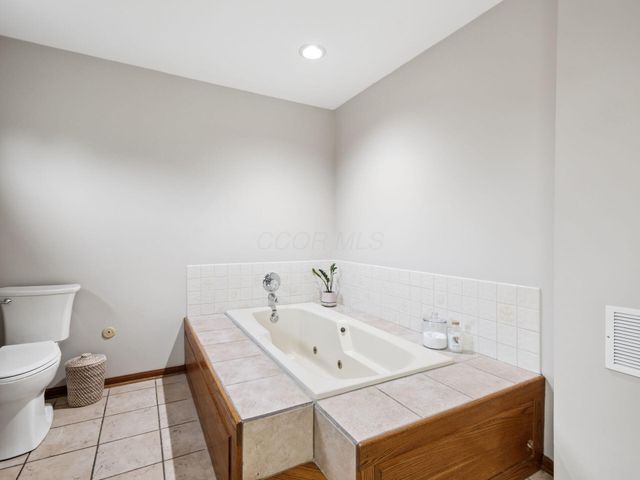 16 Olentangy Ridge Place, Powell, OH 43065