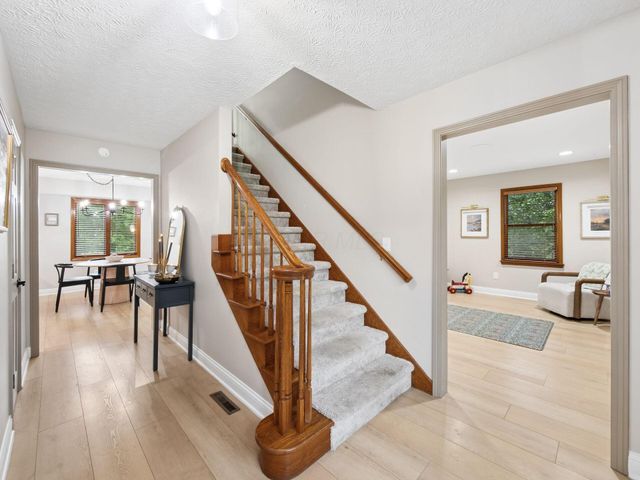 16 Olentangy Ridge Place, Powell, OH 43065