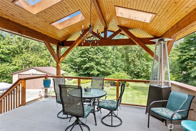 17729 S Tapps Drive E, Lake Tapps, WA 98391