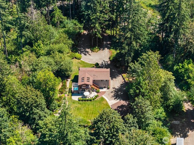 17729 S Tapps Drive E, Lake Tapps, WA 98391