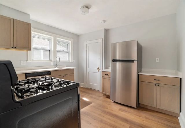 36 Thingvalla Ave 2, Cambridge, MA 02138