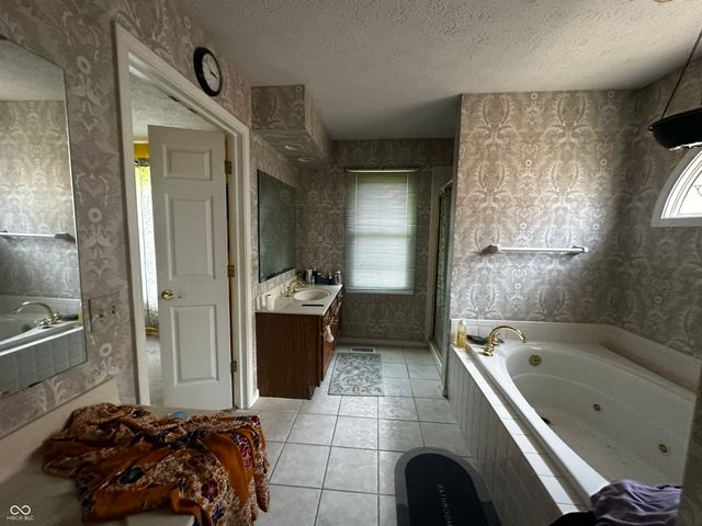1226 Bentley Way, Carmel, IN 46032