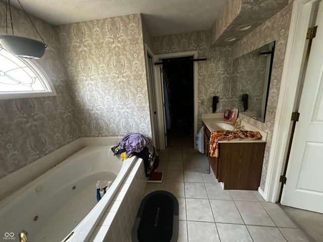 1226 Bentley Way, Carmel, IN 46032