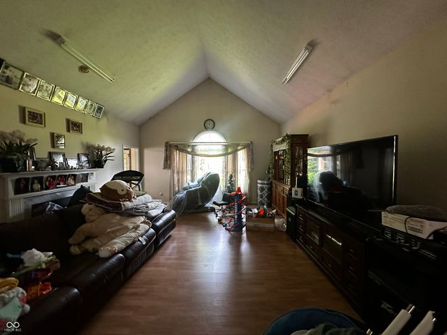 1226 Bentley Way, Carmel, IN 46032