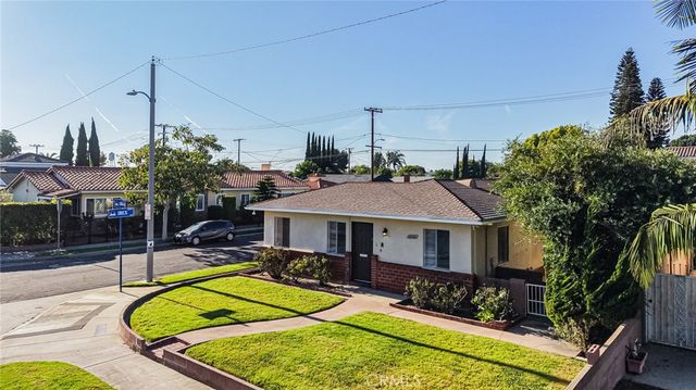 12135 186th, Artesia, CA 90701