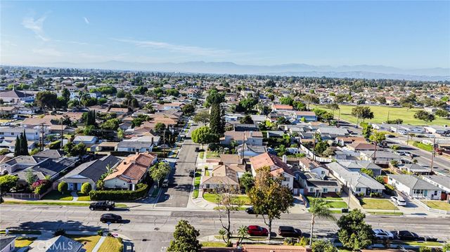 12135 186th, Artesia, CA 90701