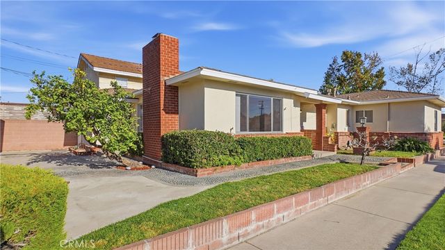 12135 186th, Artesia, CA 90701