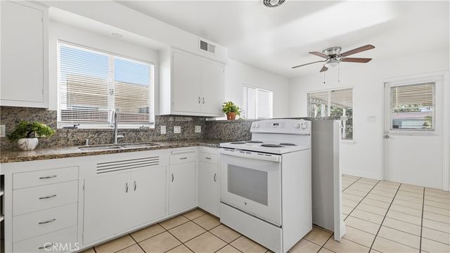 12135 186th, Artesia, CA 90701