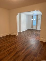 71-29 Myrtle Avenue 2nd Fl, Glendale, NY 11385