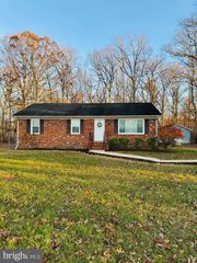 5527 SMITH STATION RD, Fredericksburg, VA 22407