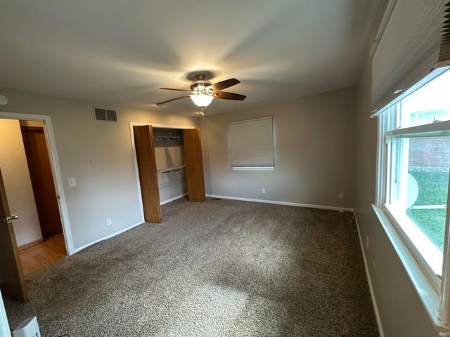 227 Holiday Lane, Greentown, IN 46936