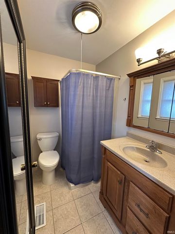 227 Holiday Lane, Greentown, IN 46936