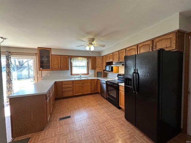 227 Holiday Lane, Greentown, IN 46936