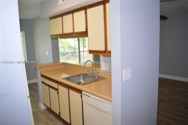 5740 Rock Island Rd 292, Tamarac, FL 33319