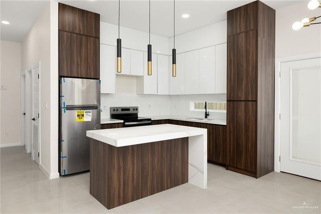 916 Glory Street 4, Alamo, TX 78516