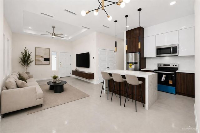 916 Glory Street 4, Alamo, TX 78516